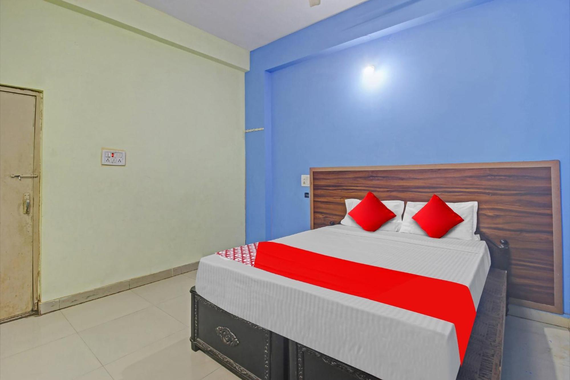 Hotel O Satya Inn Karimnagar Kültér fotó