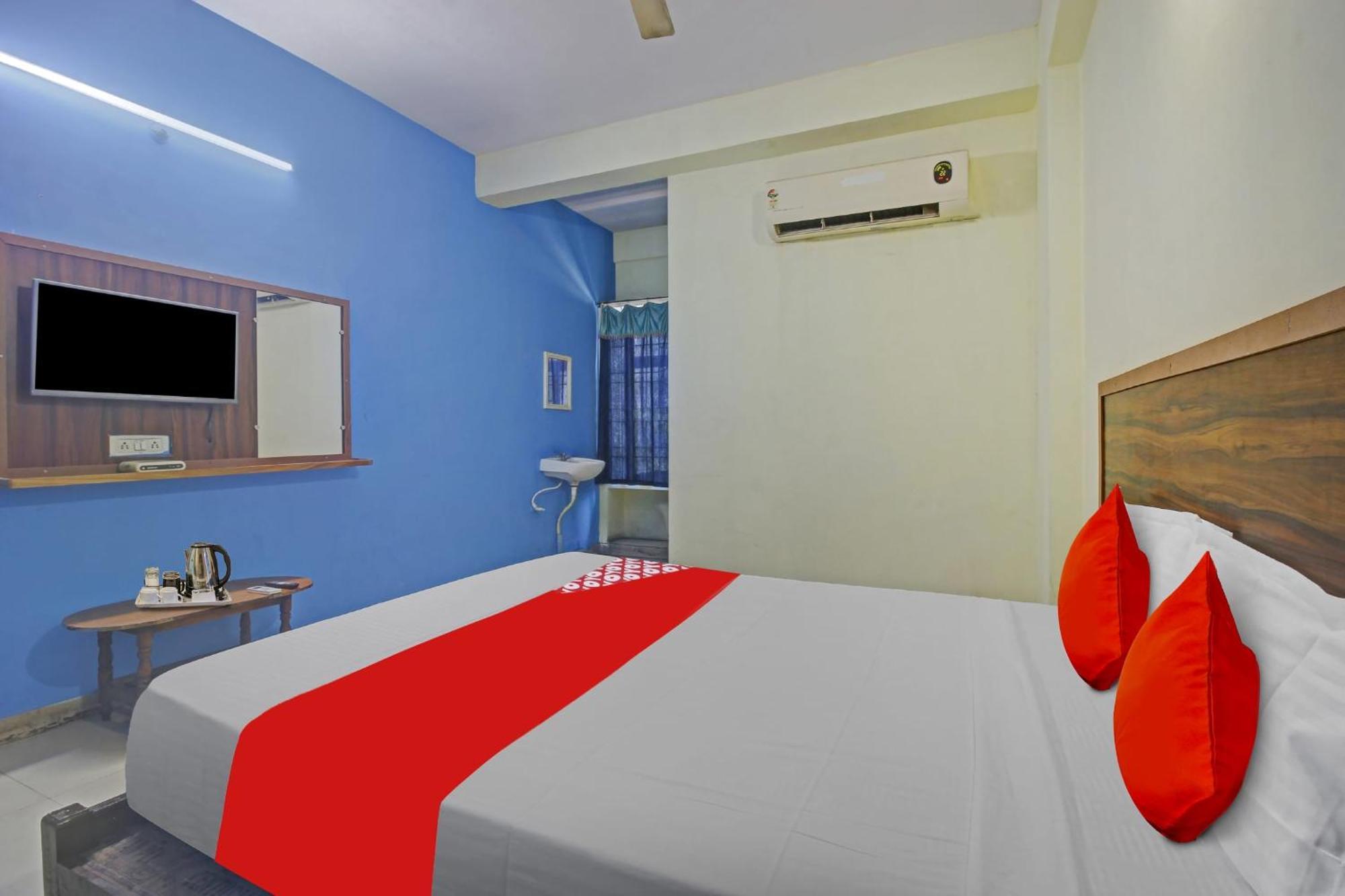 Hotel O Satya Inn Karimnagar Kültér fotó