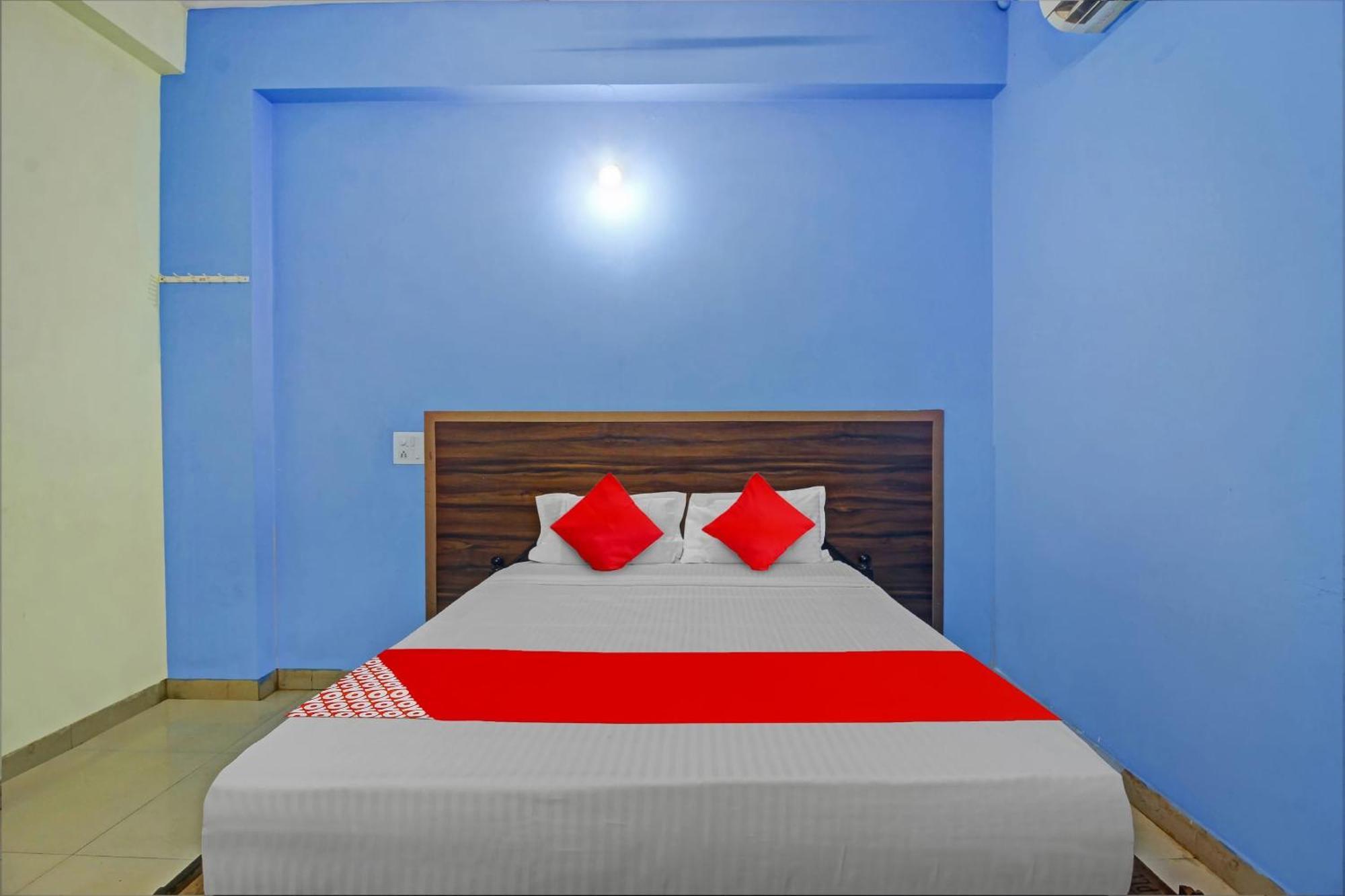 Hotel O Satya Inn Karimnagar Kültér fotó